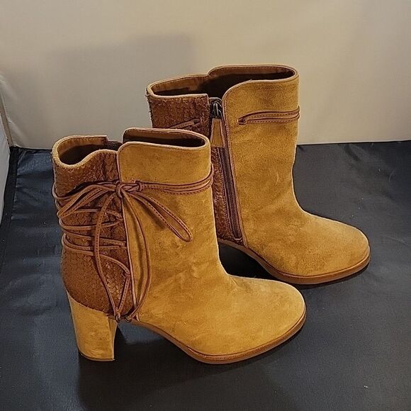 BRAND NEW JOHNSON & MURPHY ADLEY BLOCK HEEL BOOT - Picture 1 of 15